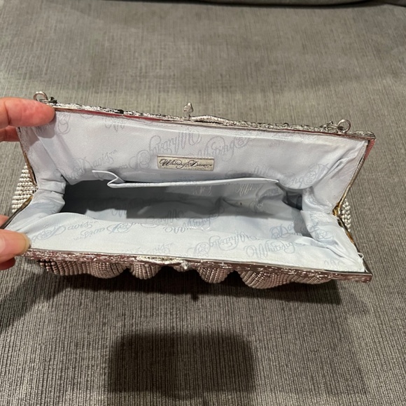 Vintage Whiting & Davis Silver Chainmail Clutch - Picture 9 of 10